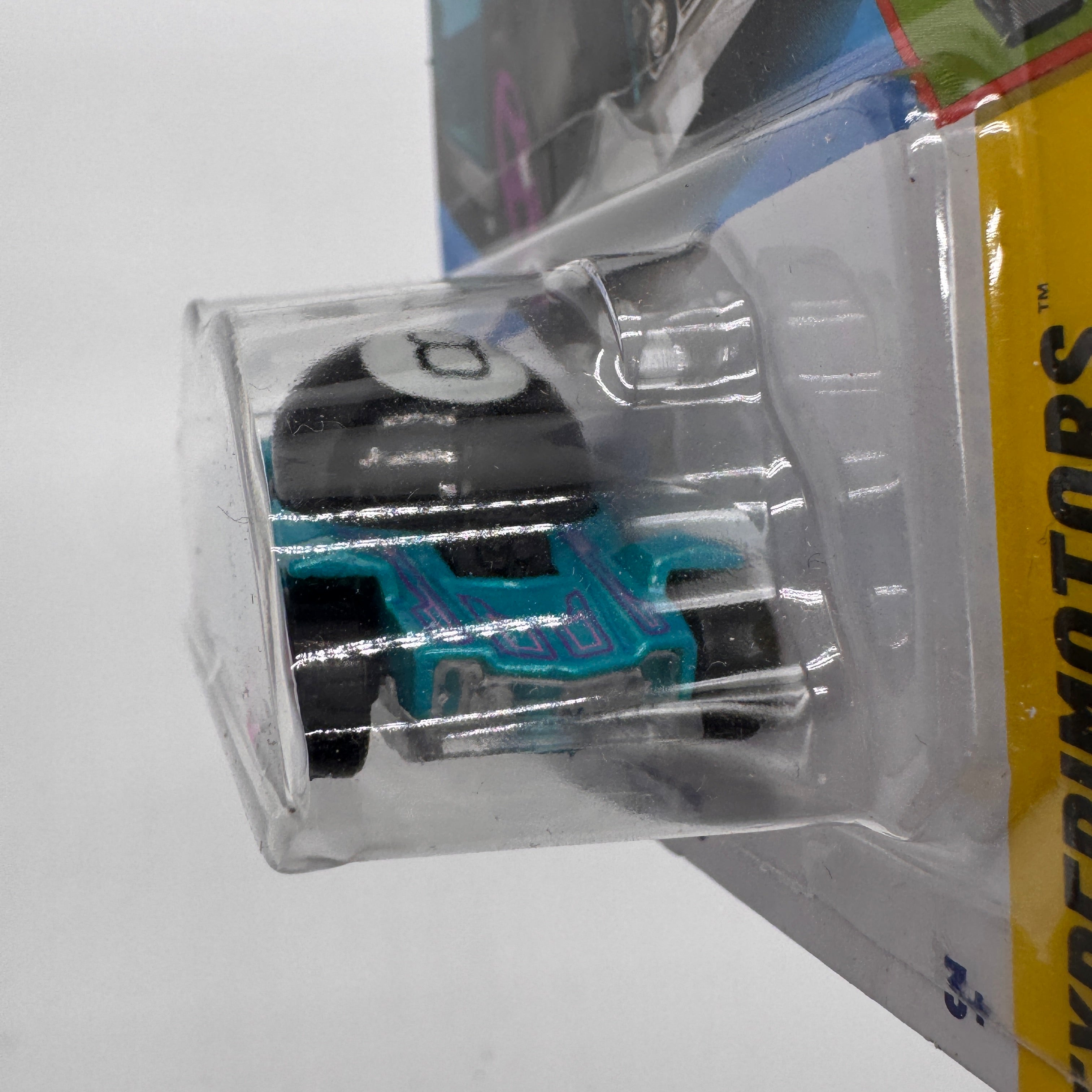 Hot Wheels Decidedly 60 #4