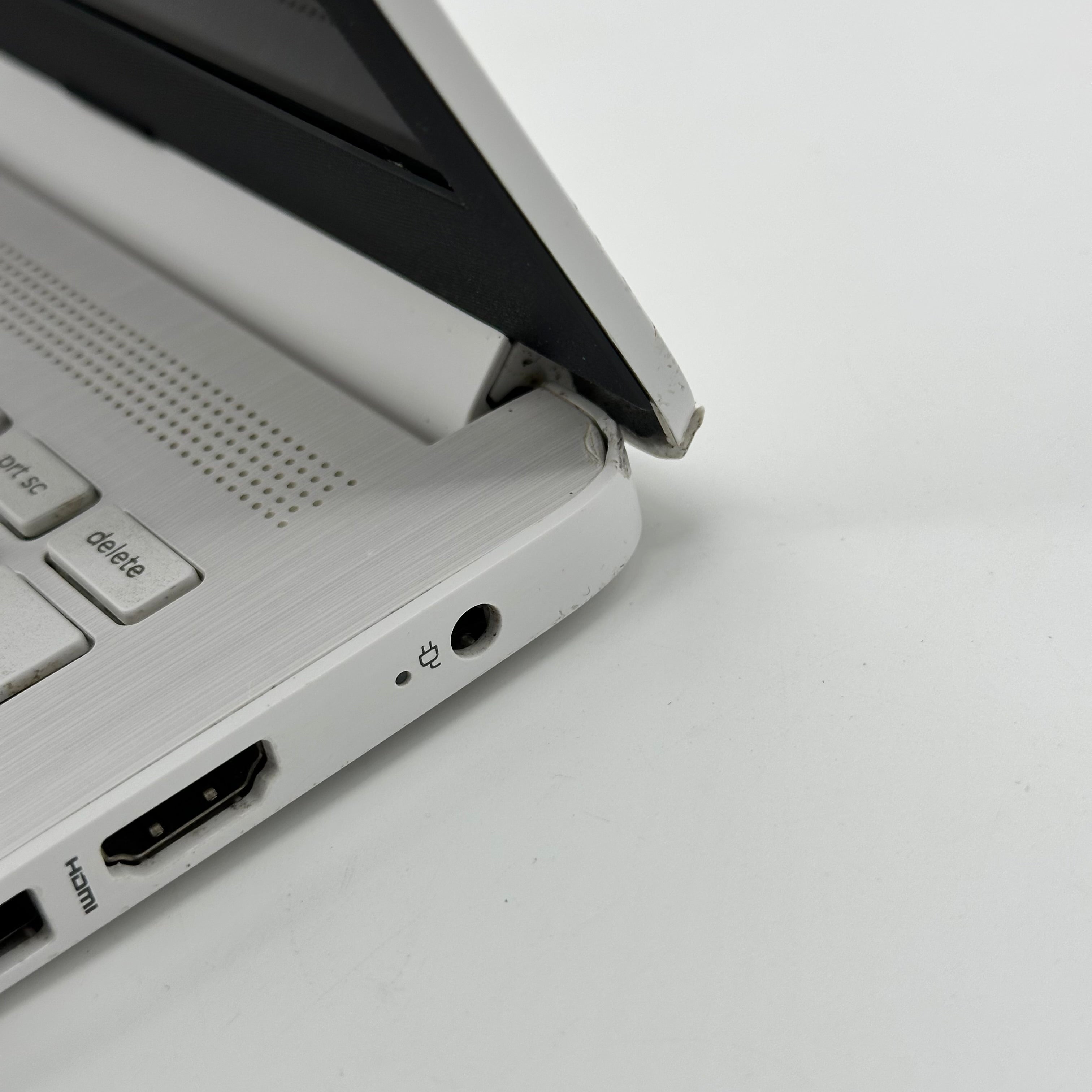Broken HP 14-dq0052dx 14-inch Intel Celeron N4120 4GB 64GB White