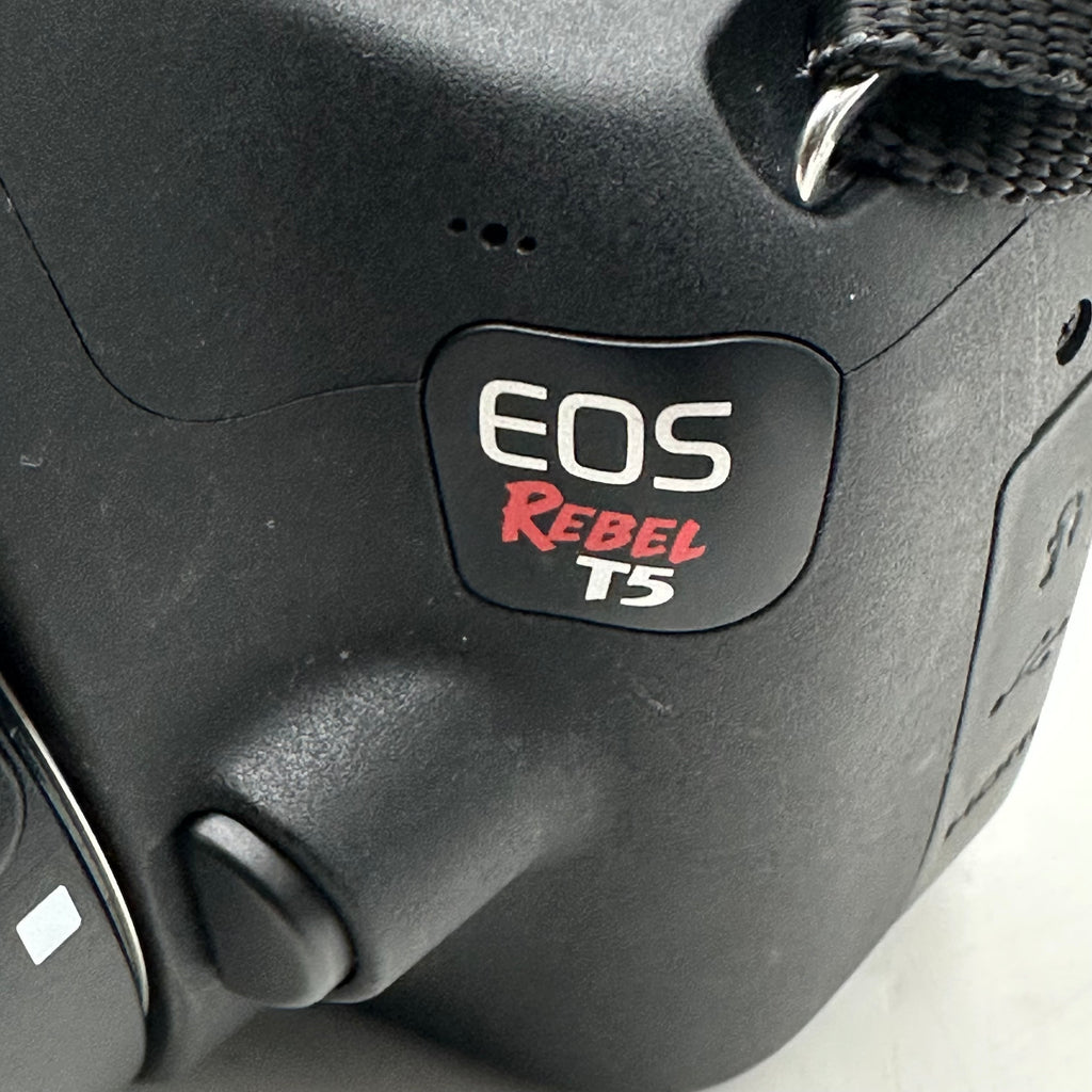 Canon EOS Rebel T5 Digital Camera w/ 18-55mm and 75-300mm Lenses