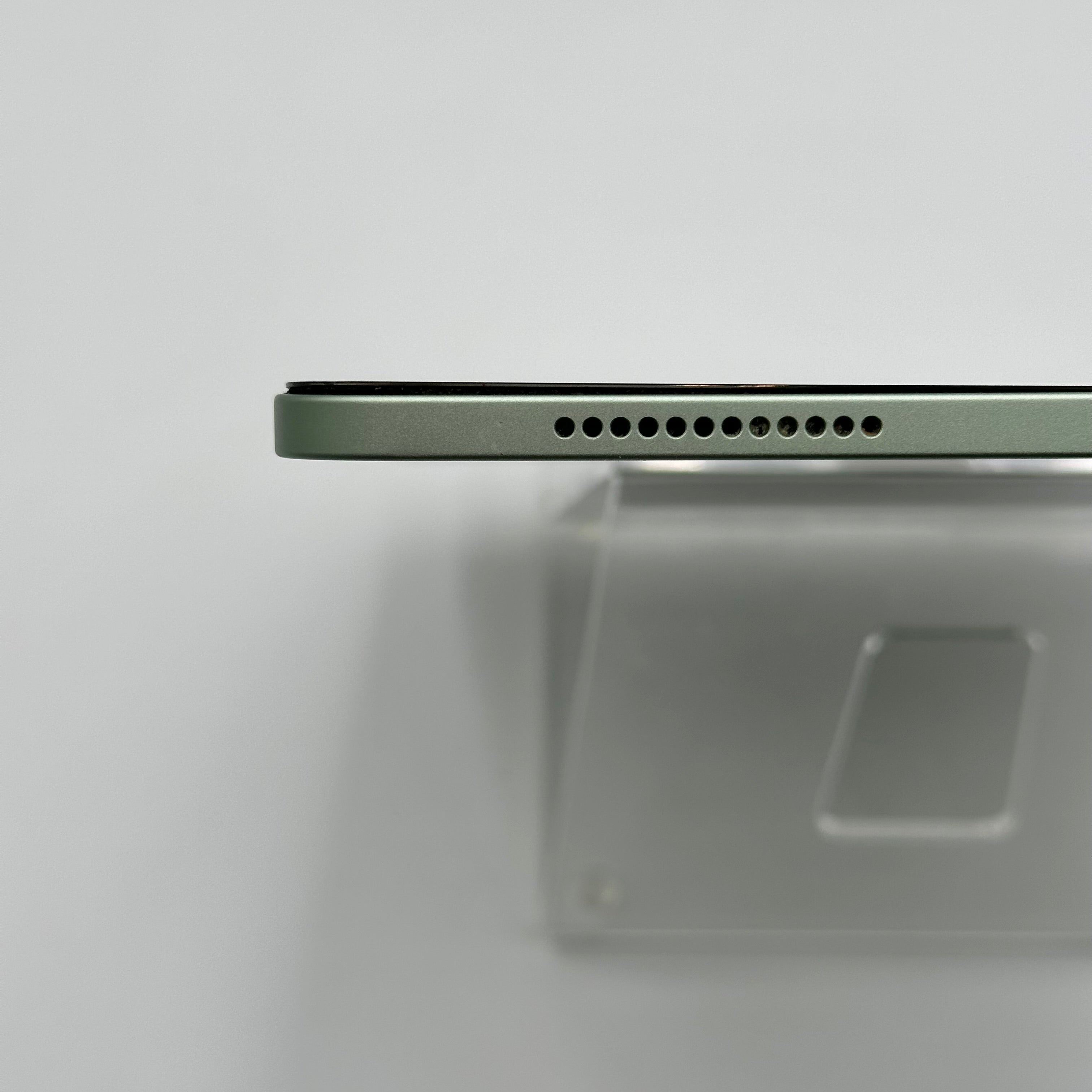 Apple iPad Air (4th Gen) A2316 64GB Green For PARTS