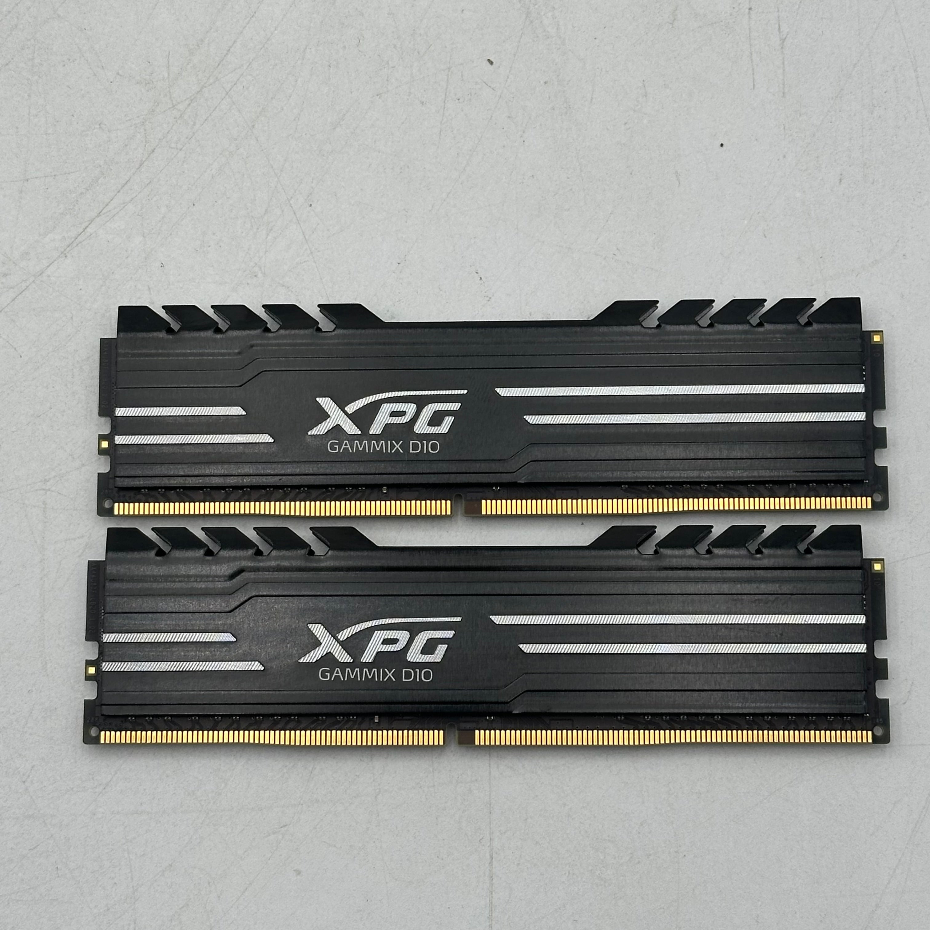 XPG GAMMIX D10 DDR4 3600 8GBx8 x2 Black