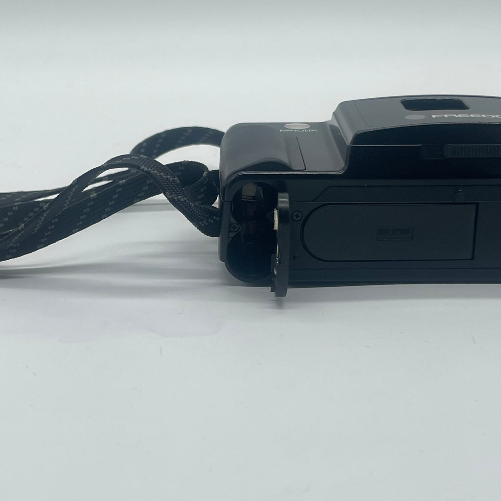 Minolta Freedom II Jet Black Camera (Broken)