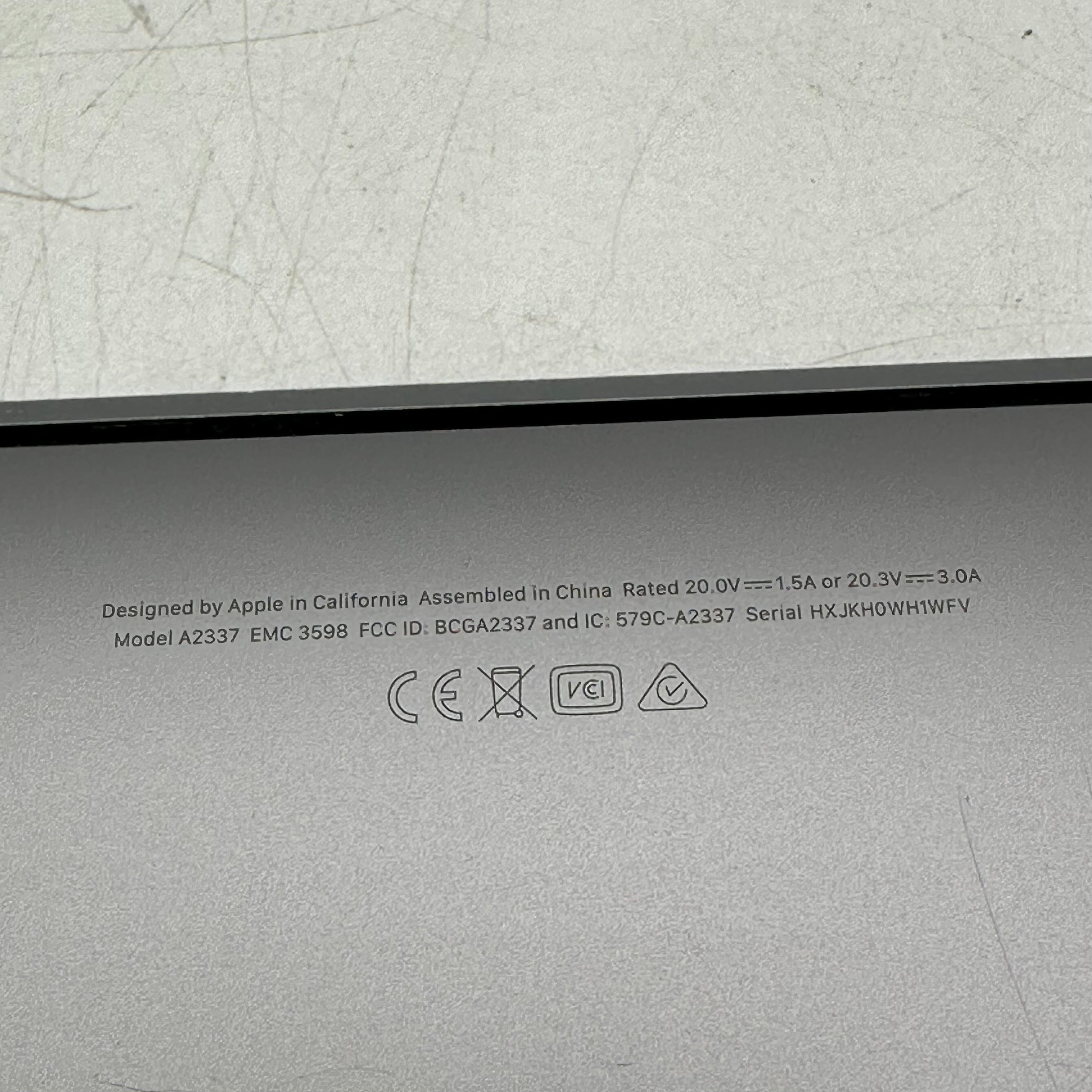 Apple MacBook Air 13-inch M1 A2337 2020 8GB 256GB BH 87% CC 251 Silver