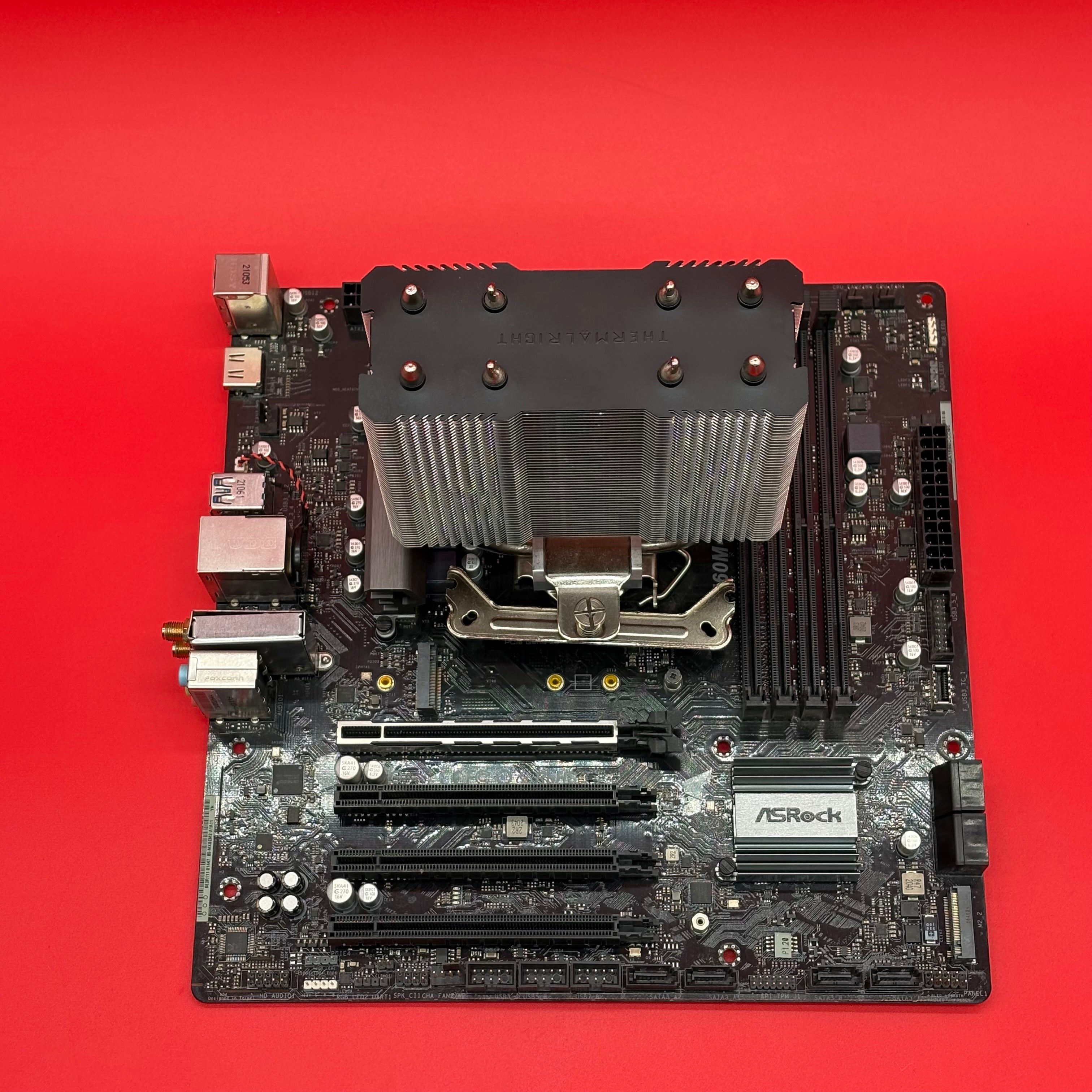 ASROCK B560M-C Hyper M.2 PCle Gen4 X4 Black FOR PARTS