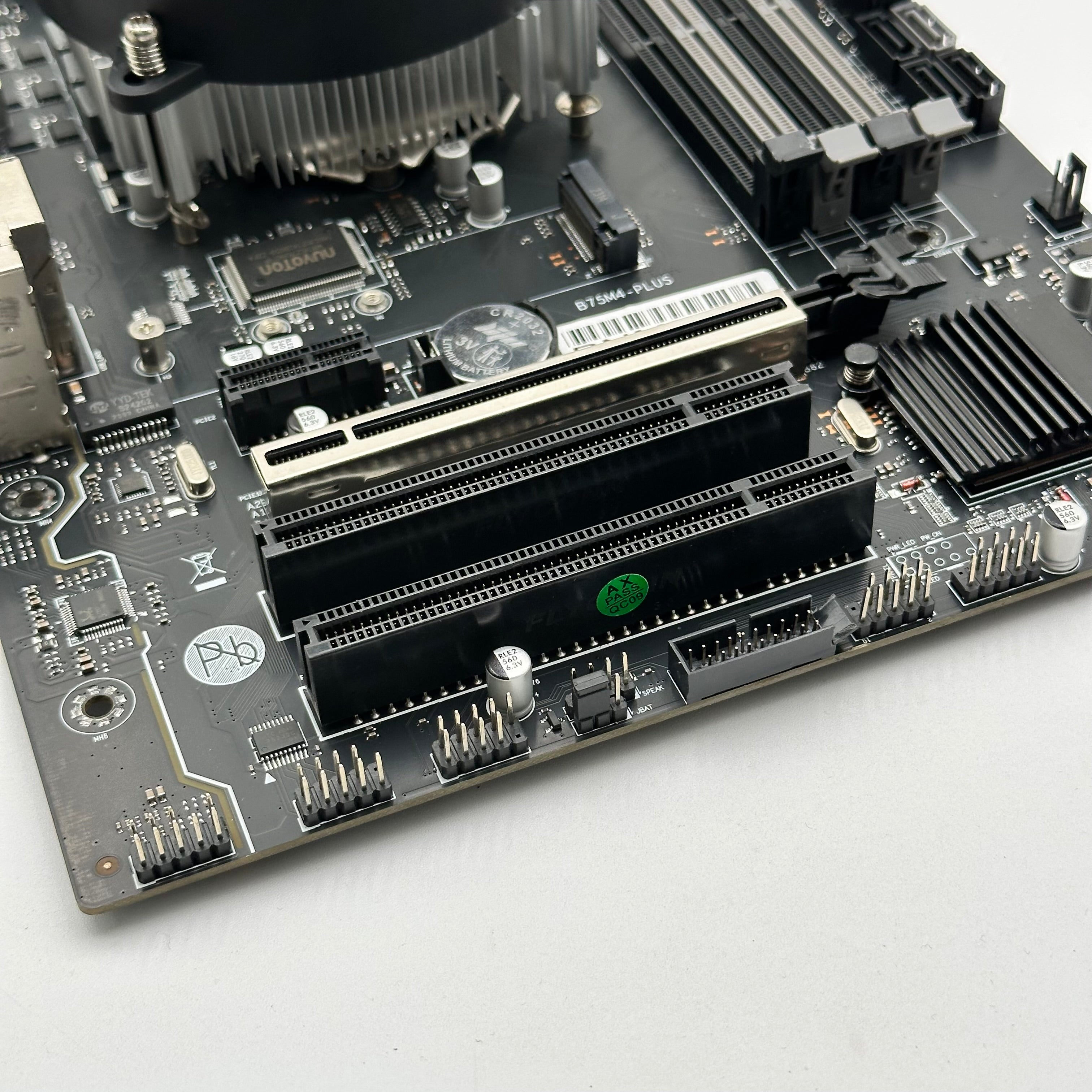 ASROCK B75M4-PLUS B75M4-PLUS Motherboard