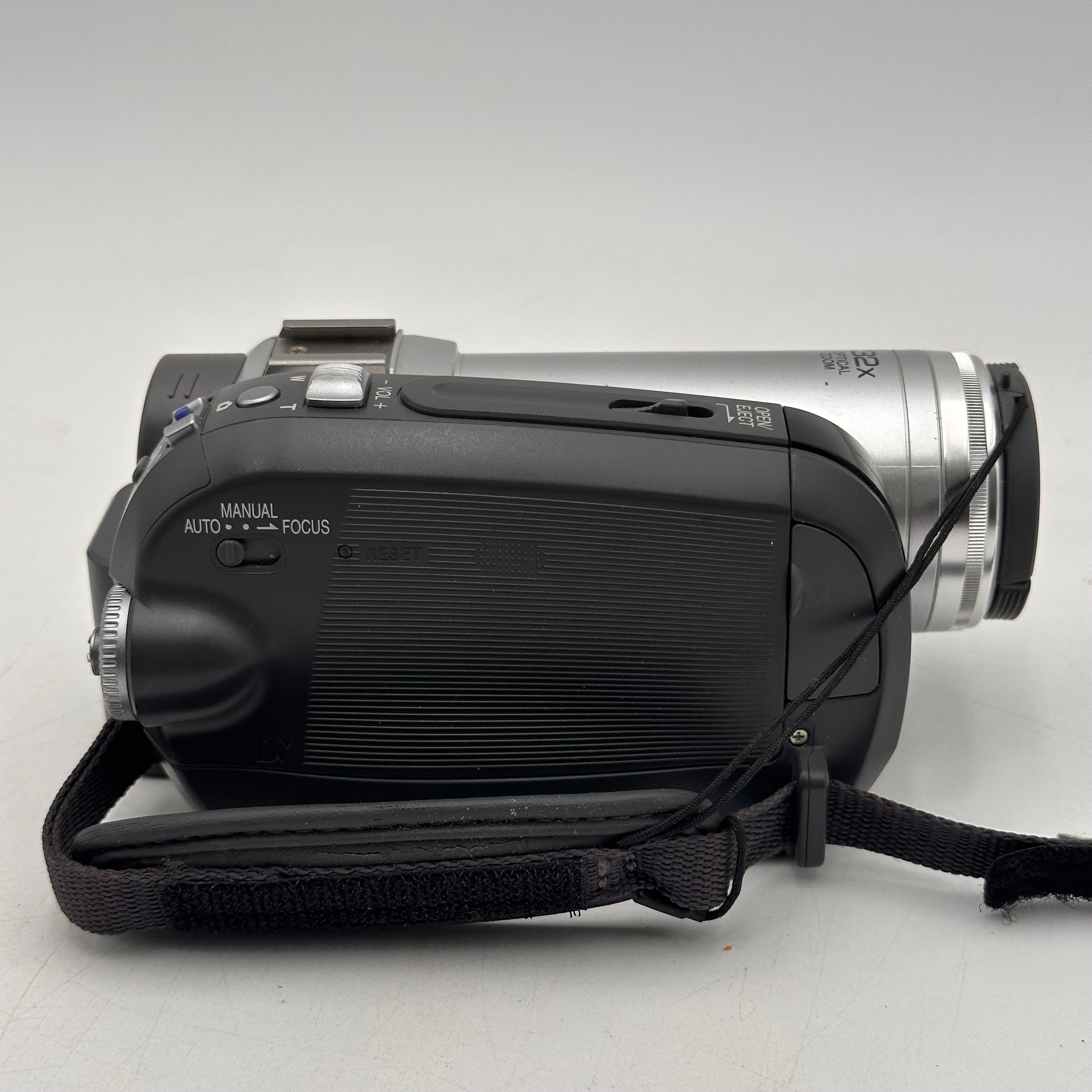 Panasonic PV-GS80 Camcorder Gray 32x Optical Zoom