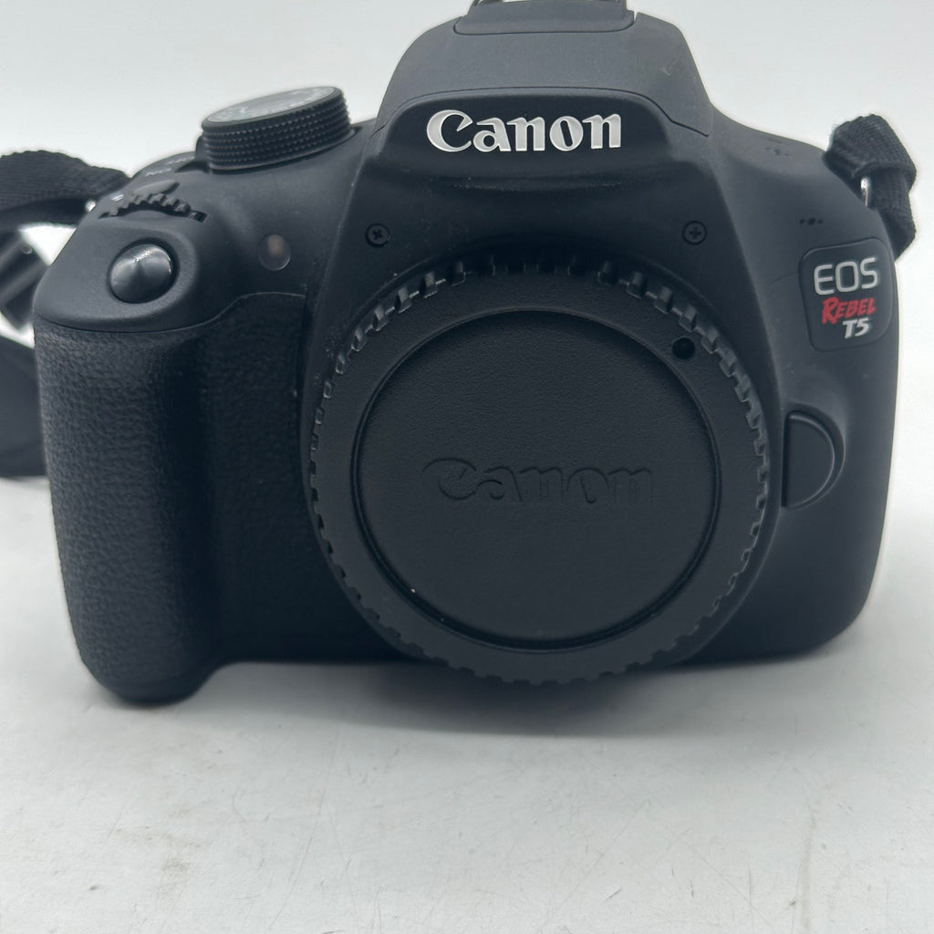 Canon EOS Rebel T5 Digital Camera w/ 18-55mm and 75-300mm Lenses