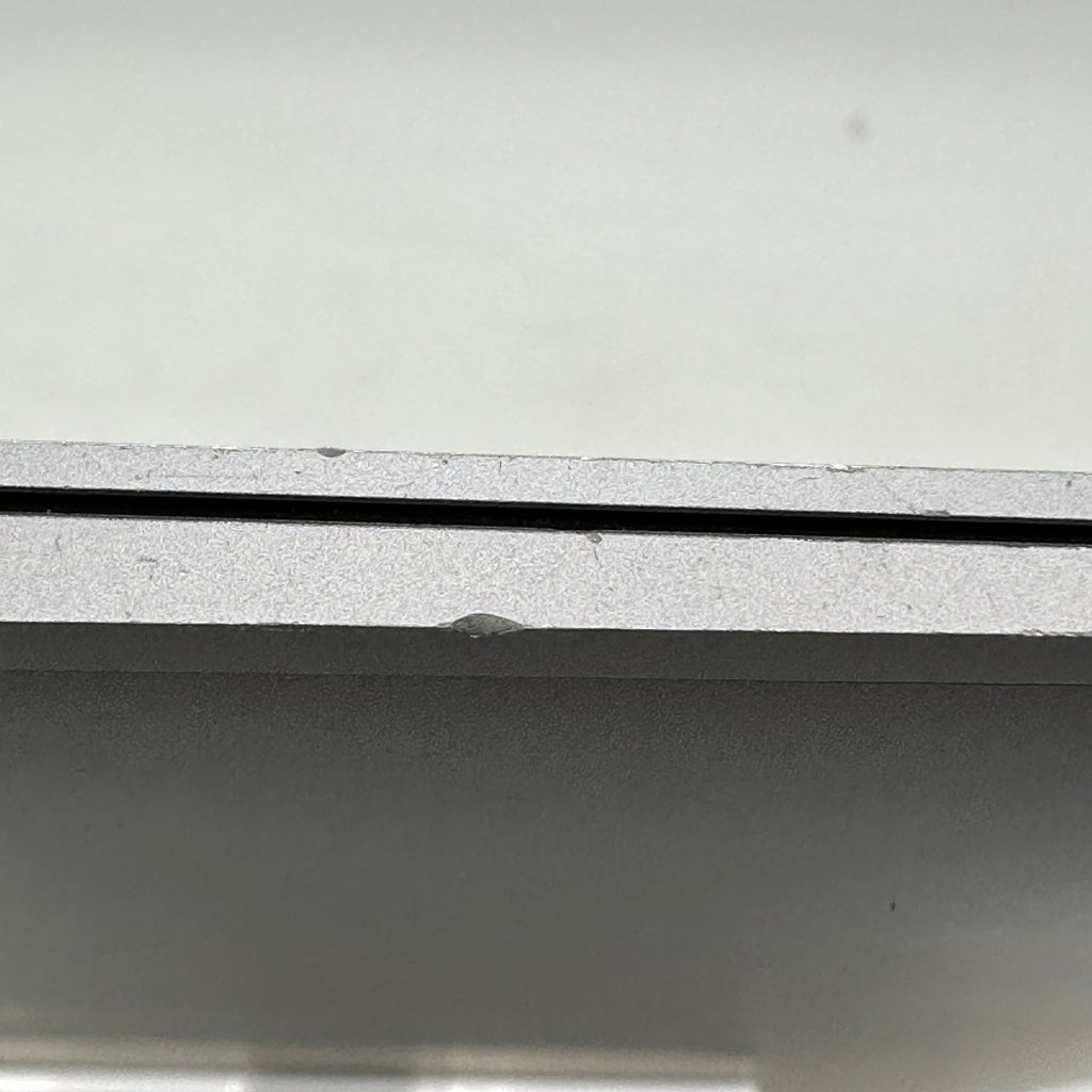 Apple MacBook Air 13-inch M1 A2337 2020 8GB 256GB BH 87% CC 251 Silver