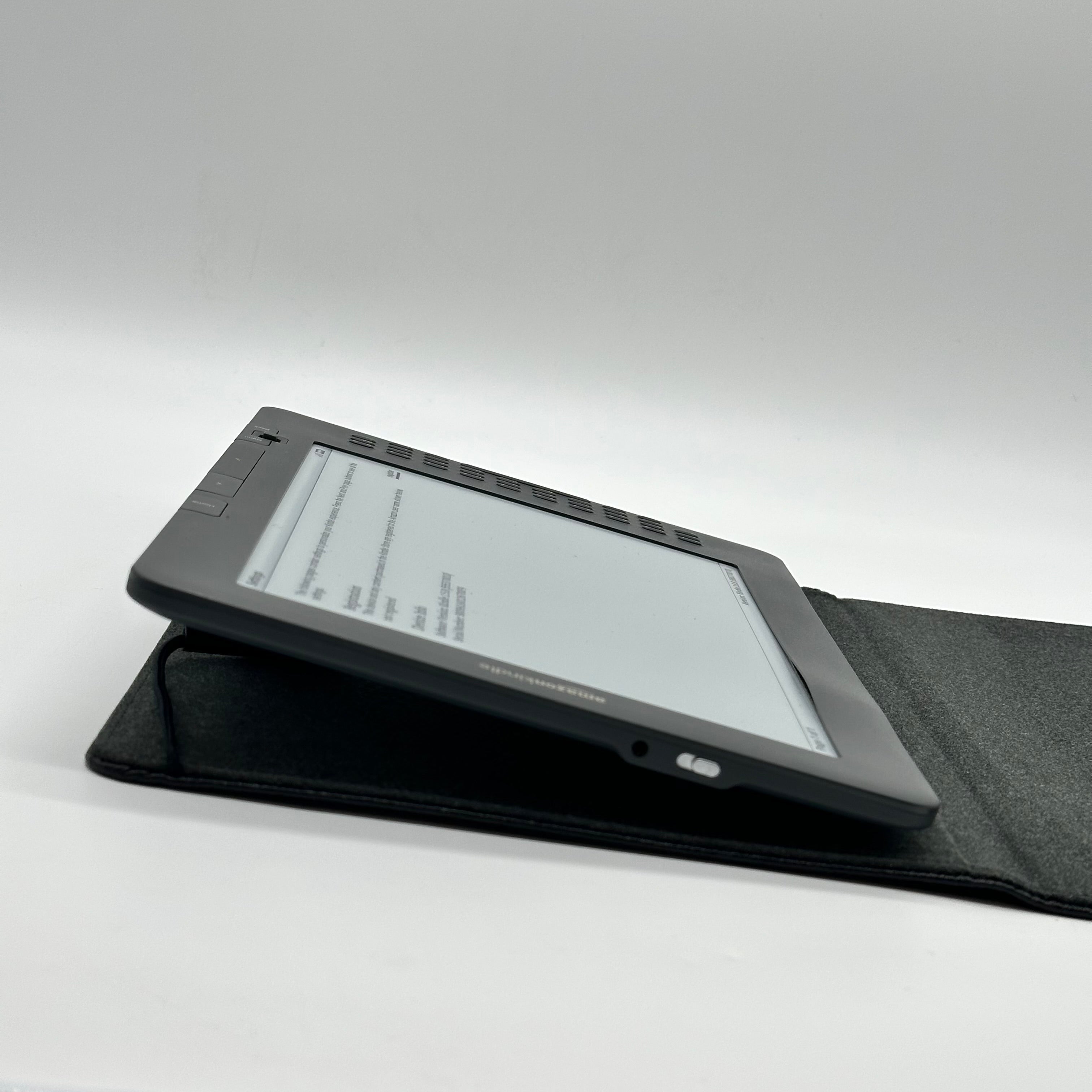 Amazon Kindle Fire Model D00801 7 Inch 32GB Gray Wi-Fi